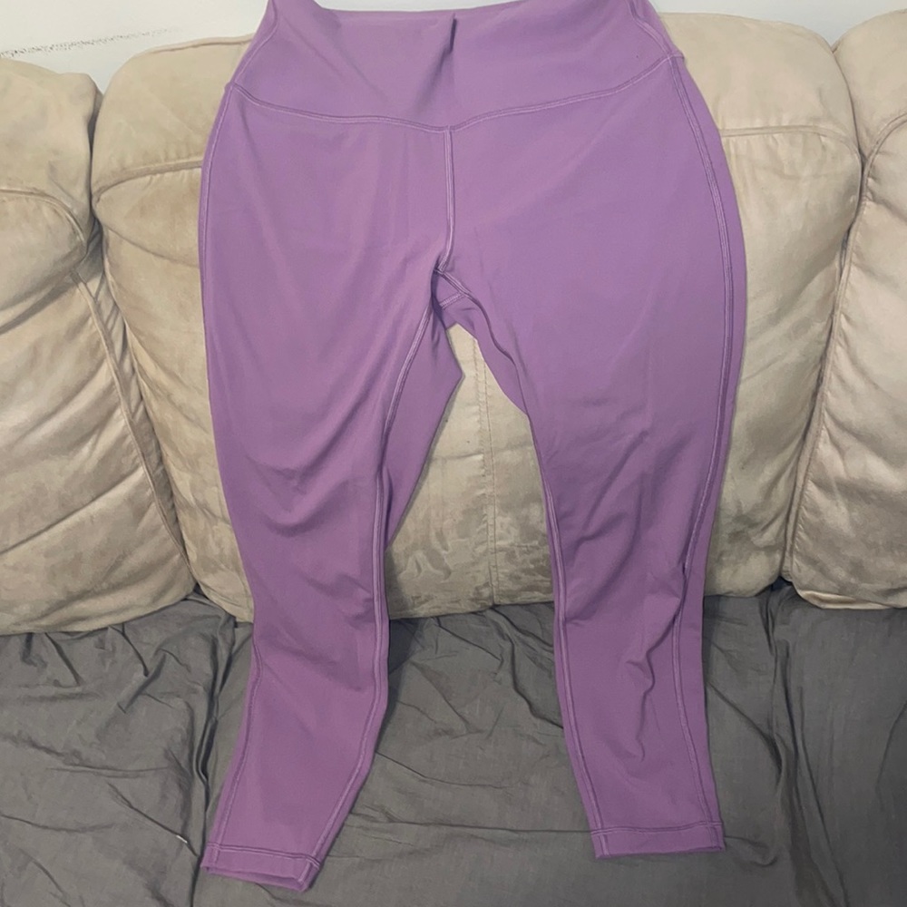 Size 8 length 7/8 lululemon leggings